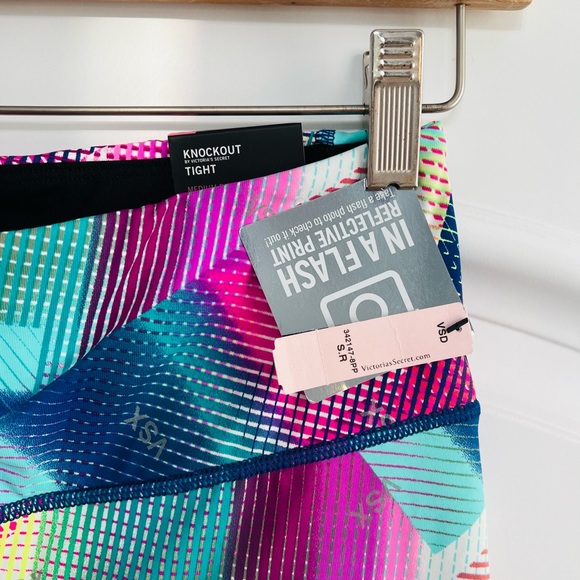 Victoria secret workout leggings - Picture 2 of 4